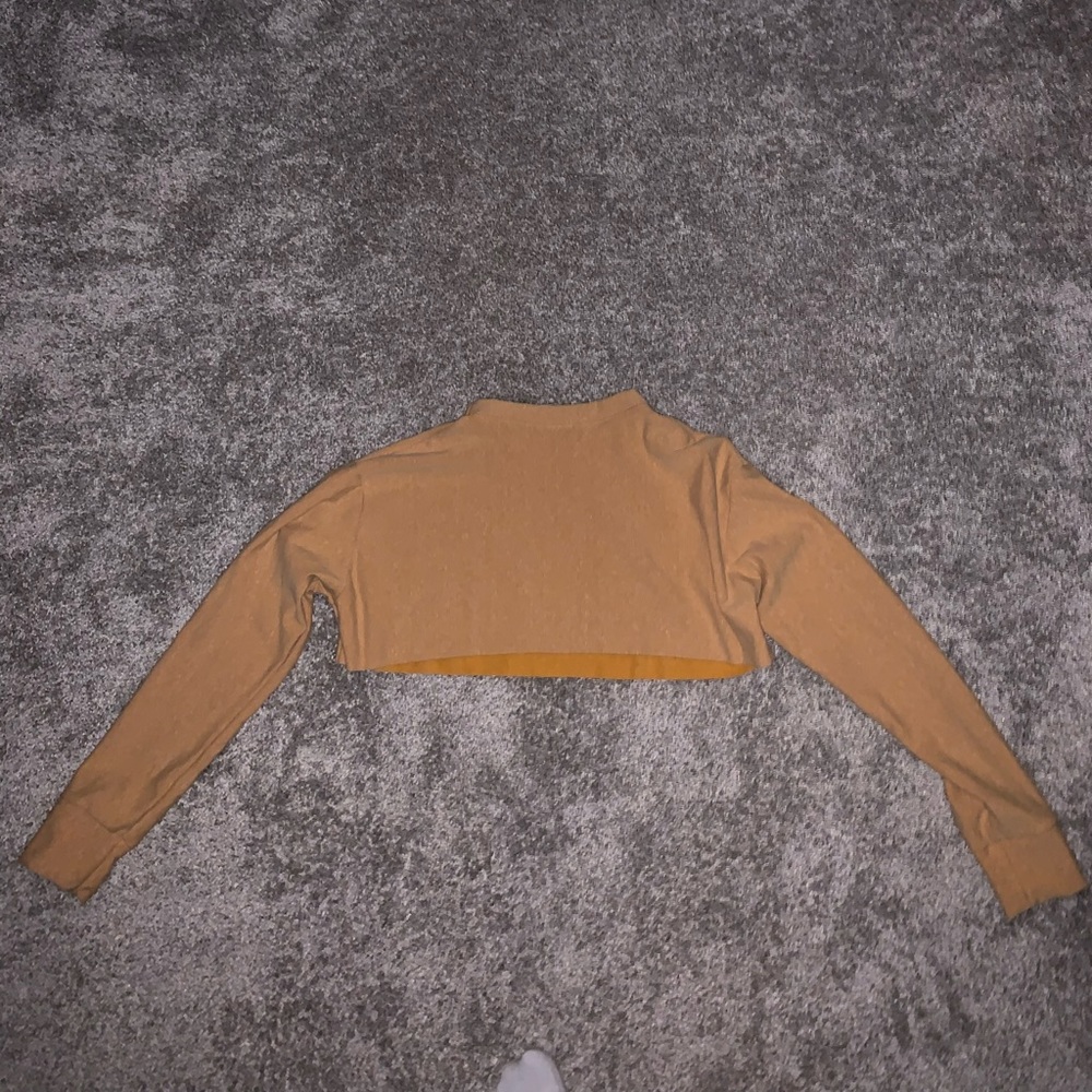 Win Win Dark Yellow Crop Top Sweatshirt size L & S - Picture 12 of 14